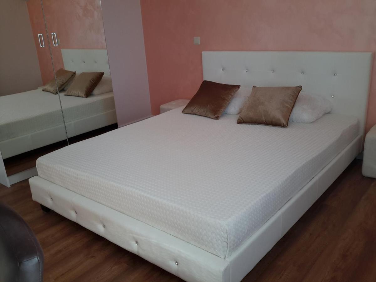 Villa Florance Apartments With Terraces & Parking Windawa Zewnętrze zdjęcie